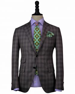 Entirely handmade suit with 13-micron exclusive fabrics, The Bespoke suit made by Ferruccio Milanesi, master tailors in Naples, Italy.